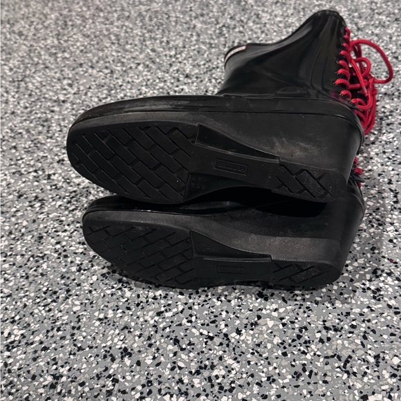 Hunter Women's Black Rain Boots with Red Lace up’s - Picture 5 of 5